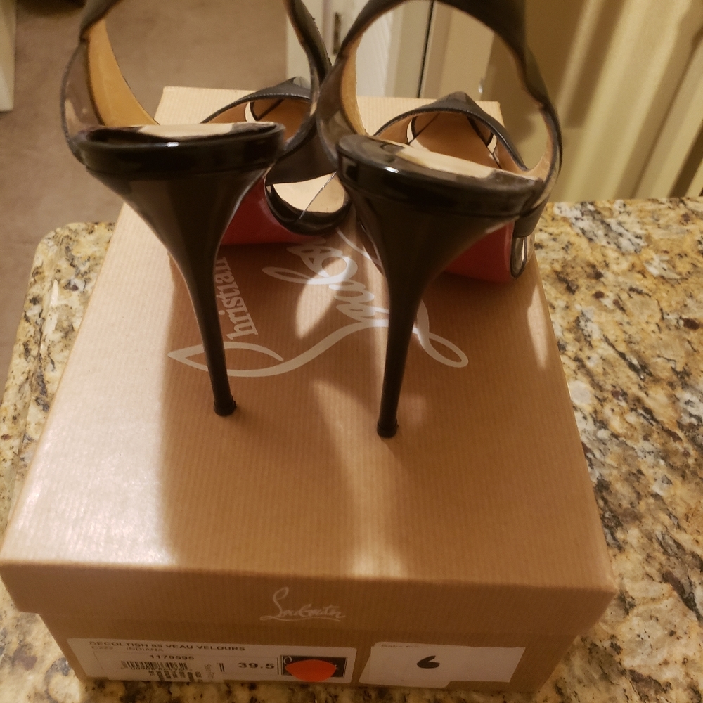 Authentic Christian Loubotin Ladies Shoe -Heels - Picture 4 of 5